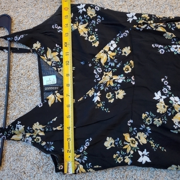 FLORAL Faux Wrap Dress - Picture 9 of 10